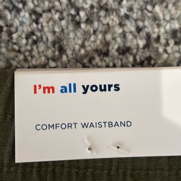 ❤️Old  Navy Plus Elastic Waist Shorts 3X - Picture 3 of 6